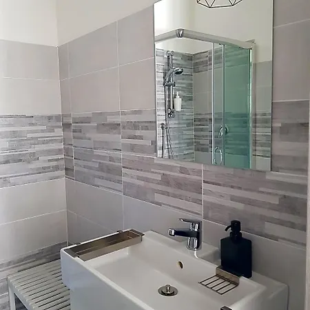 Punto Blu Relax B&B 아그로폴리